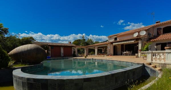 Villa avec piscine