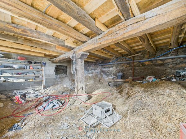 Maison à vendre 5 pièces AITON (73)