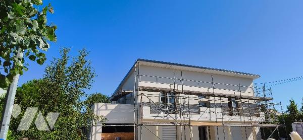T2-cabine rénové de 47m² avec terrasse de 25m² SUD/OUEST et parking à STELLA-PLAGE