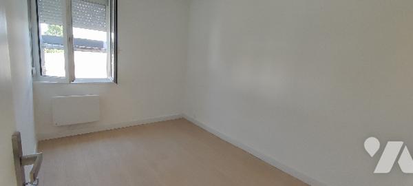 T2-cabine rénové de 47m² avec terrasse de 25m² SUD/OUEST et parking à STELLA-PLAGE