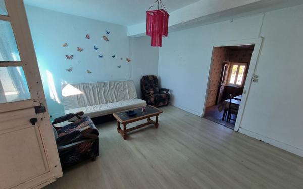 Maison à vendre    5 pièces • 98,78 m2 Saint-Yrieix-la-Perche