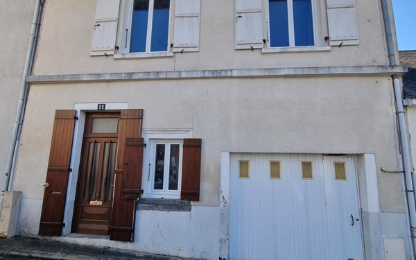 Maison à vendre    5 pièces • 98,78 m2 Saint-Yrieix-la-Perche