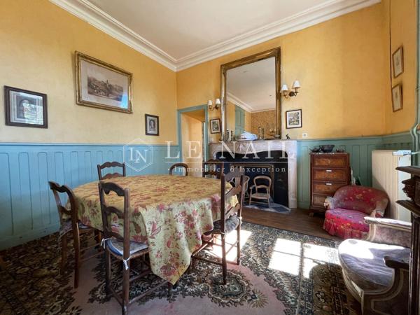 Exceptionnel château XV-XVI et XIXe avec son hameau et ses 108 hectares