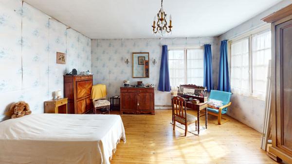 Maison de charme ! Très beau potentiel !