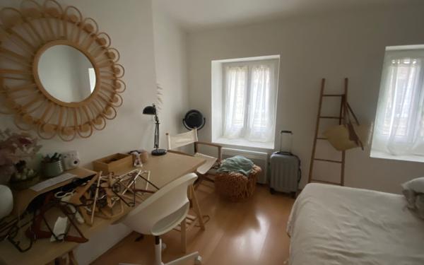 Appartement à vendre    3 pièces • 67,53 m2 Bordeaux