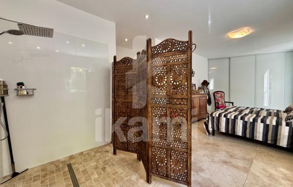 Maison de 241 m²