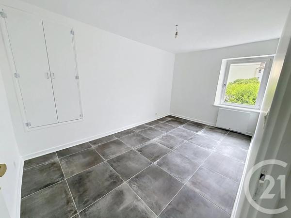 Immeuble à vendre  401 m 2   ELOYES  - 88