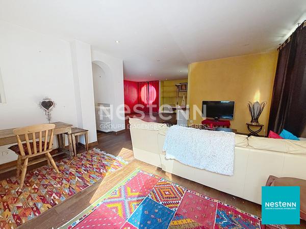 Centre ville de Feurs ancien local d'activité transformé en appartement 89,79 m2