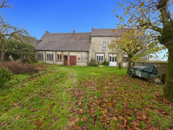 61380  Moulins La Marche maison de ville 202 m²  6 chambres, terrain 805 m²