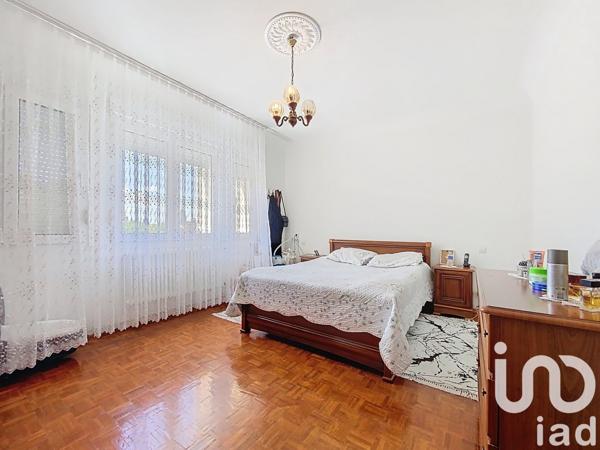 Maison 10 pièces de 430 m² à Farébersviller (57450)