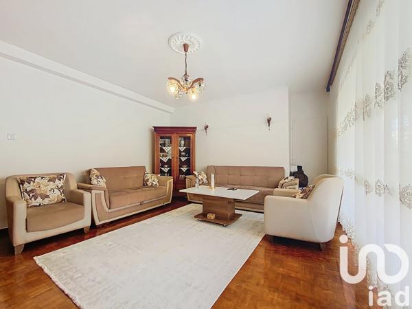 Maison 10 pièces de 430 m² à Farébersviller (57450)