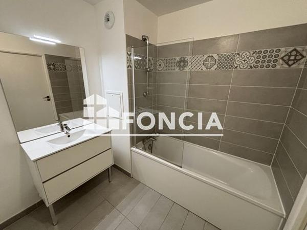 Location Appartement 3 pièces 62.3 m² - 25 RUE ROMAIN ROLLAND Bagneux 92220