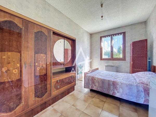 Maison de plain-pied avec jardin proche collège