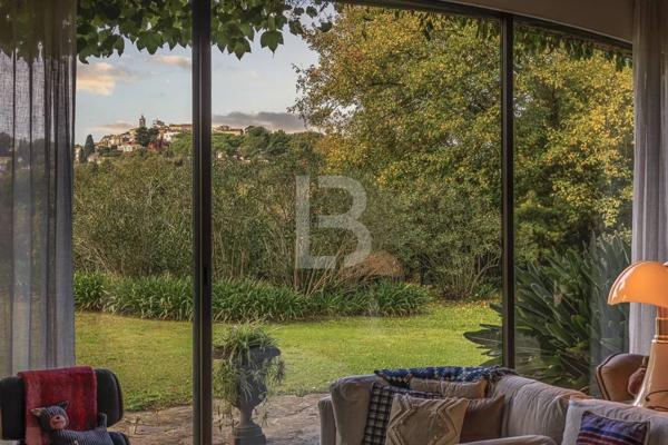 Propriété de caractère avec piscine, à vendre à Mougins.