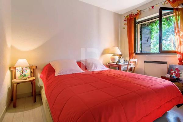 Propriété de caractère avec piscine, à vendre à Mougins.