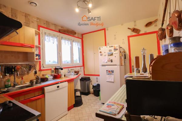 Maison sur sous-sol complet à Gasny, dans un quartier calme