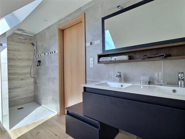 Bien d'exception à la vente : Grange rénovée avec prestations haut de gamme 9 minutes de haguenau