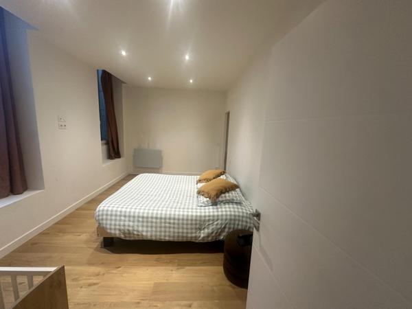 Grand appartement t4 de 155m2 refait à neuf