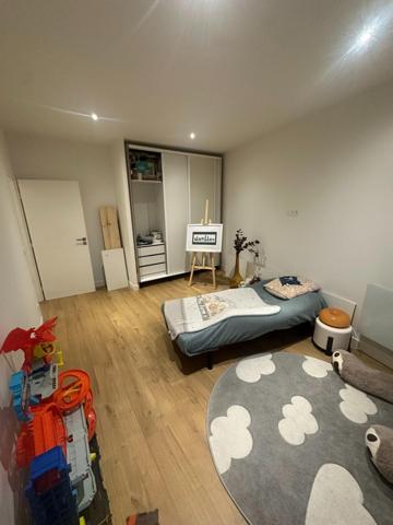 Grand appartement t4 de 155m2 refait à neuf