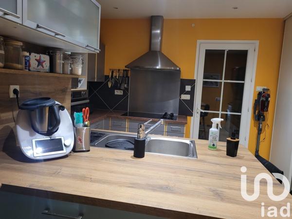 Maison 6 pièces de 146 m² à Luzy (58170)