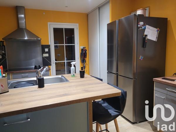 Maison 6 pièces de 146 m² à Luzy (58170)