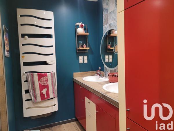 Maison 6 pièces de 146 m² à Luzy (58170)