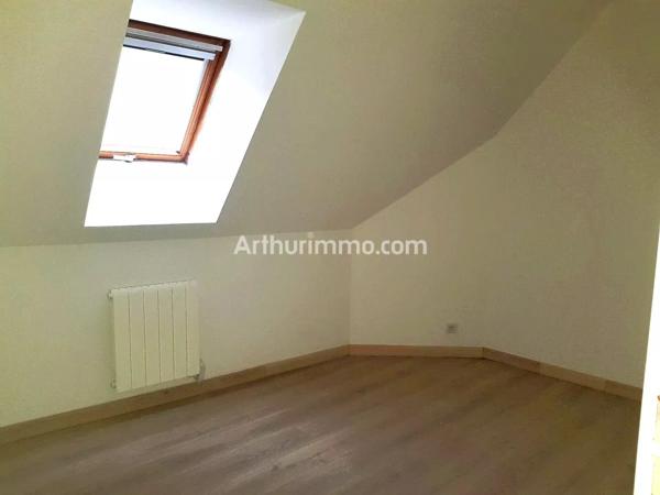 Location Appartement 5 pièces 100 m2 à Lons-le-Saunier
