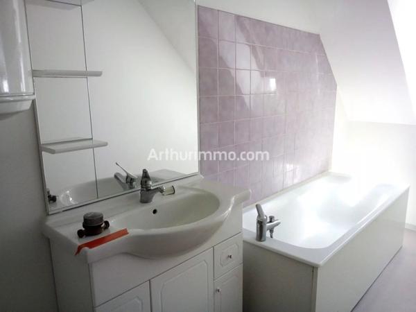 Location Appartement 5 pièces 100 m2 à Lons-le-Saunier