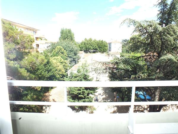 À louer : Charmant appartement de 2 pièces à Avignon, quartier des Rotondes