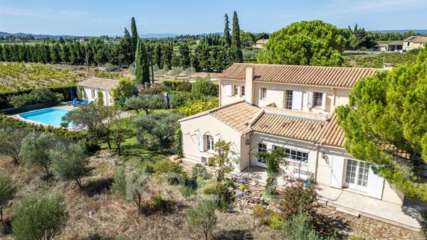 Propriété rare en Provence – vues iconiques, calme absolu, village à pied