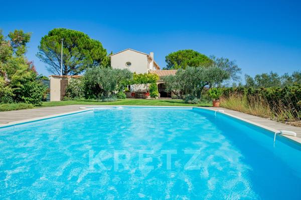 Propriété rare en Provence – vues iconiques, calme absolu, village à pied