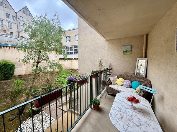 Appartement Chartres - Basse ville 3 pièces 64.4 m2 avec cave et parking