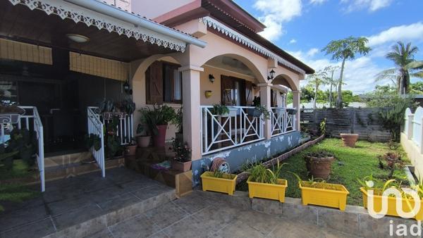 Maison 6 pièces de 127 m² à Saint-Louis (97421)