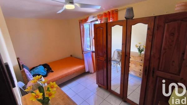 Maison 6 pièces de 127 m² à Saint-Louis (97421)