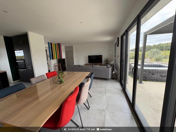 EXCLUSIVITE Maison  de plain pied à 5 mn de PONS 17800 5 pièce(s) 128 m2