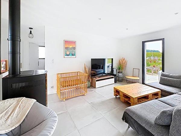 EXCLUSIVITE Maison  de plain pied à 5 mn de PONS 17800 5 pièce(s) 128 m2