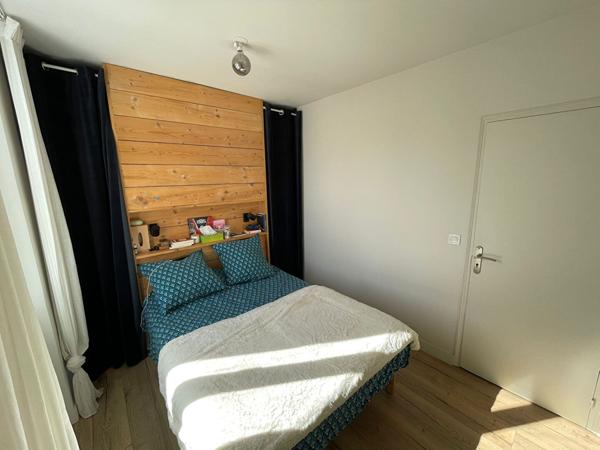 EXCLUSIVITÉ SUR AVIGNON QUARTIER BONAVENTURE - A VENDRE - APPARTEMENT AVEC COUR ET PARKING