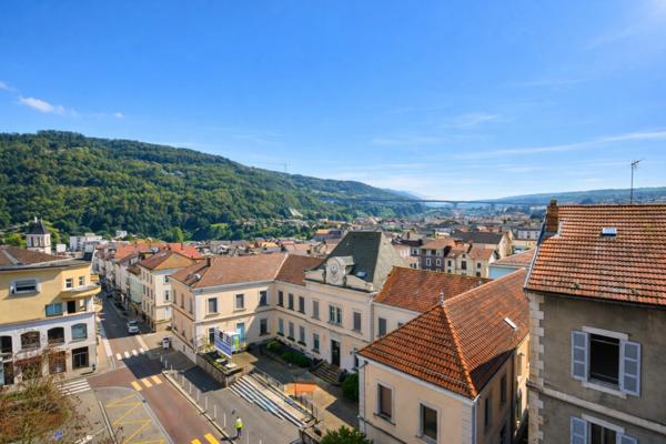 📍 Appartement 5 pièces – 119 m² total – Centre-ville de Valserhône – Vendu occupé