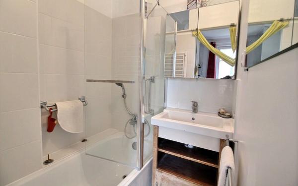 Appartement à vendre    2 pièces • 47 m2 Clichy