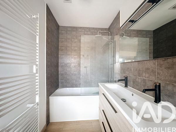 Maison à vendre 4 pièces 80 m² Creissan