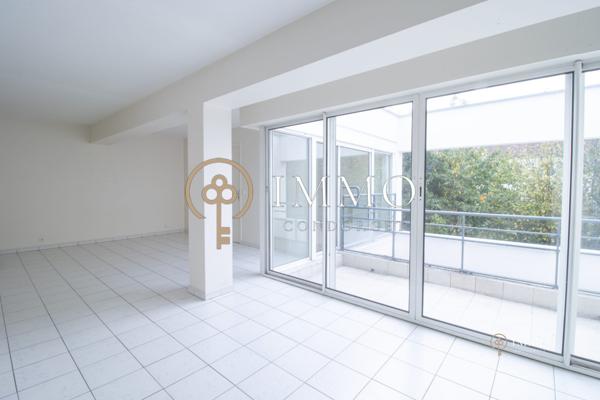 Grand 2p de 60m² avec terrasse de 7.5m²