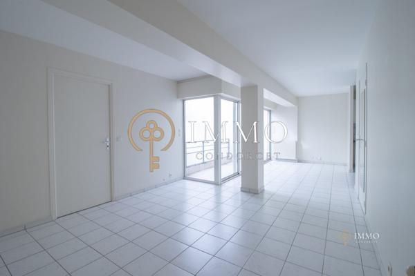 Grand 2p de 60m² avec terrasse de 7.5m²