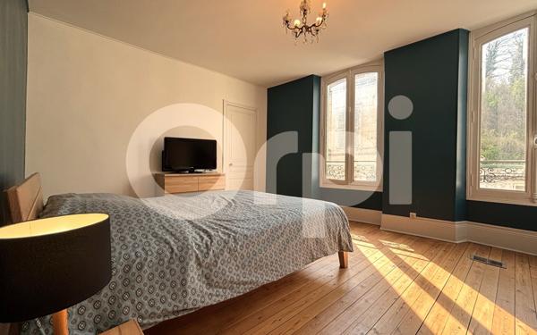 Maison à vendre    4 pièces • 162 m2 Villers-Cotterêts