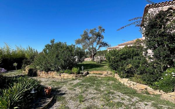 Maison à vendre    5 pièces • 158 m2 La Cadière-d'Azur