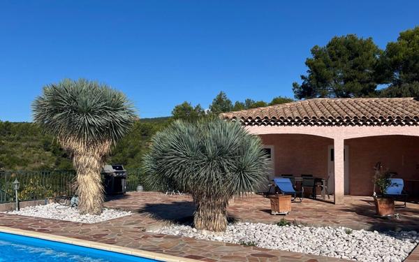 Maison à vendre    5 pièces • 158 m2 La Cadière-d'Azur