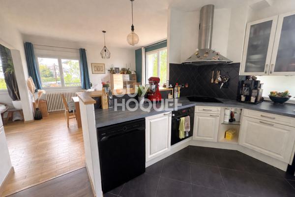 Maison 182 m² avec piscine Bourg En Bresse terrain 980 m²