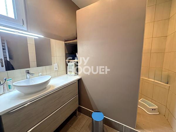 Maison 182 m² avec piscine Bourg En Bresse terrain 980 m²