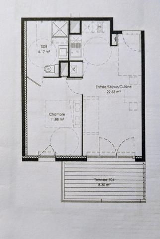 Situé a Toulon Ouest, dans une résidence moderne et sécurisée, appartement de type 2 avec terrasse de 8m² et place de parking en sous sol