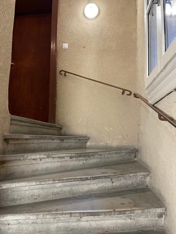 Studio mezzanine dernier étage au coeur de l'écusson