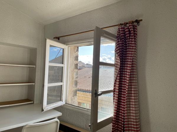 Studio mezzanine dernier étage au coeur de l'écusson